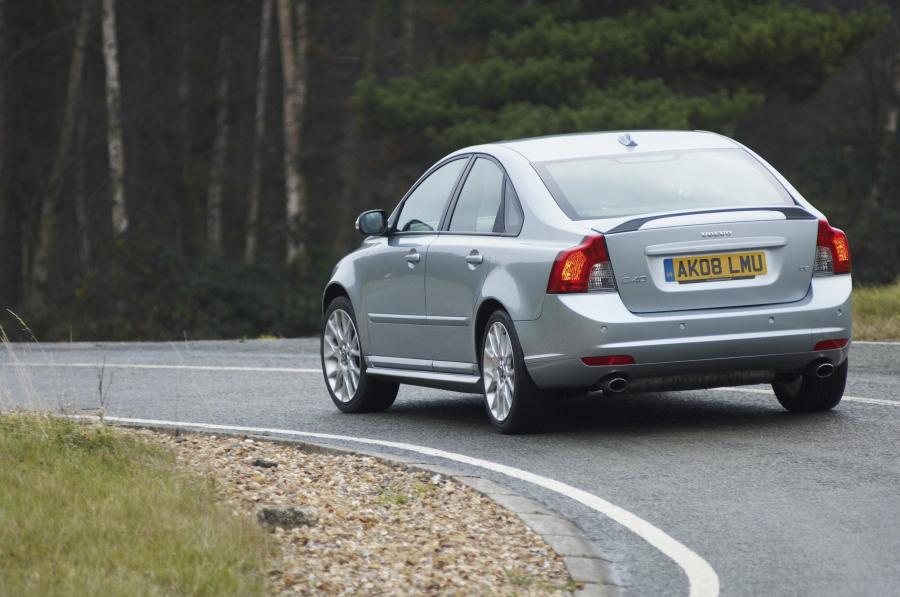  Volvo S40 2008 года  (фото 76 из 105)
